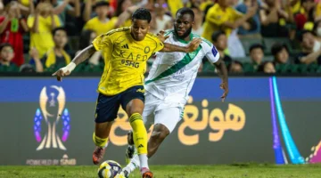 ويسلي نجم مونديال الشباب يزين احتفاله برفع علم روشن أمام العالم